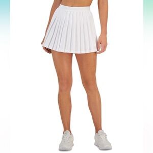 White Tennis Active Solid Pleated Mini Skort